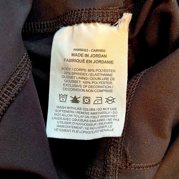 NIKE Yoga Dri-Fit Black Women's Shorts 6.5” - Picture 5 of 5